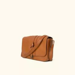 Buffalo Jackson Trading Co. Chelsea Leather Crossbody Purse | Honey Brown