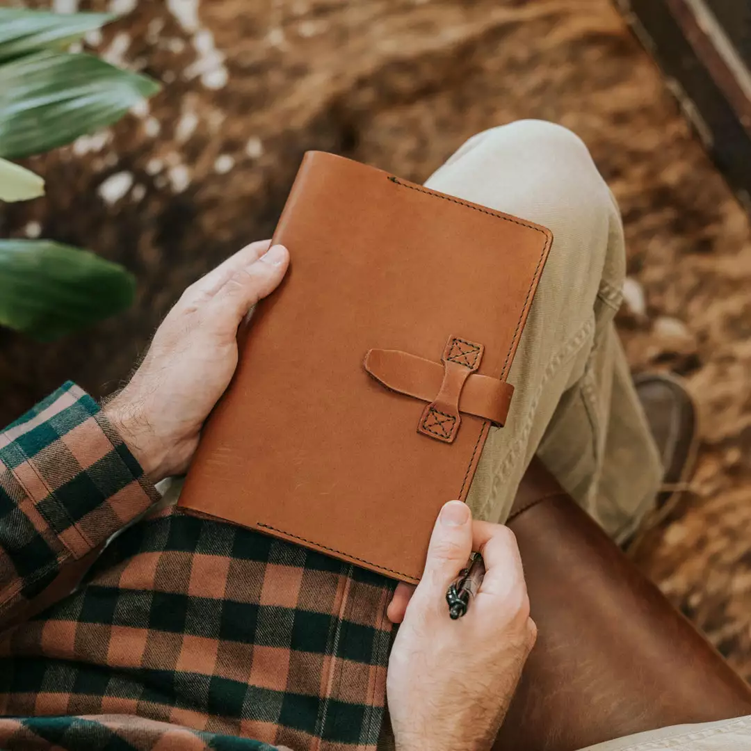 Buffalo Jackson Trading Co. Denver Leather Journal Cover - Large | Autumn Brown 7 Buffalo Jackson Trading Co. Denver Leather Journal Cover - Large | Autumn Brown