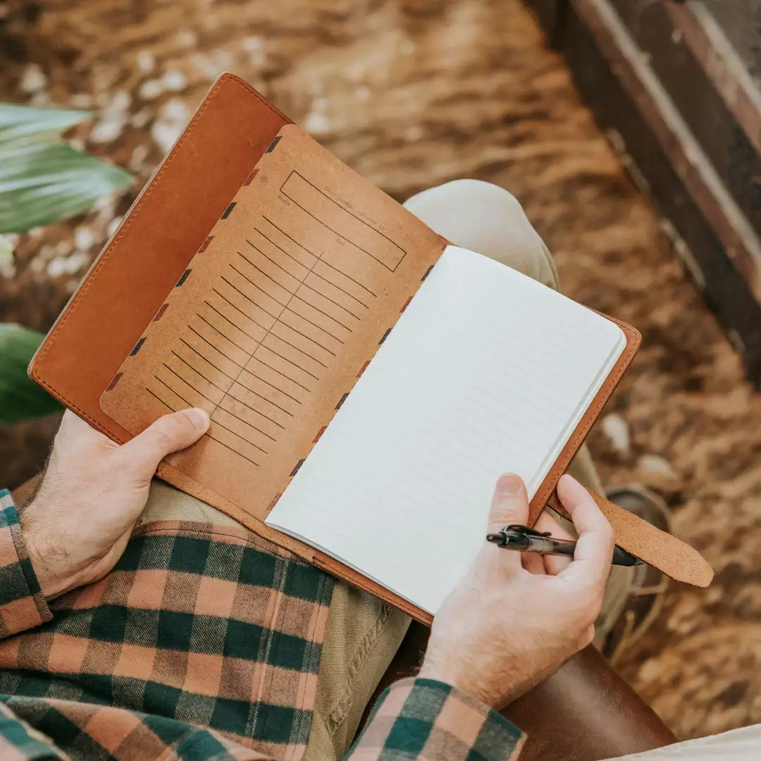 Buffalo Jackson Trading Co. Denver Leather Journal Cover - Large | Autumn Brown 9 Buffalo Jackson Trading Co. Denver Leather Journal Cover - Large | Autumn Brown