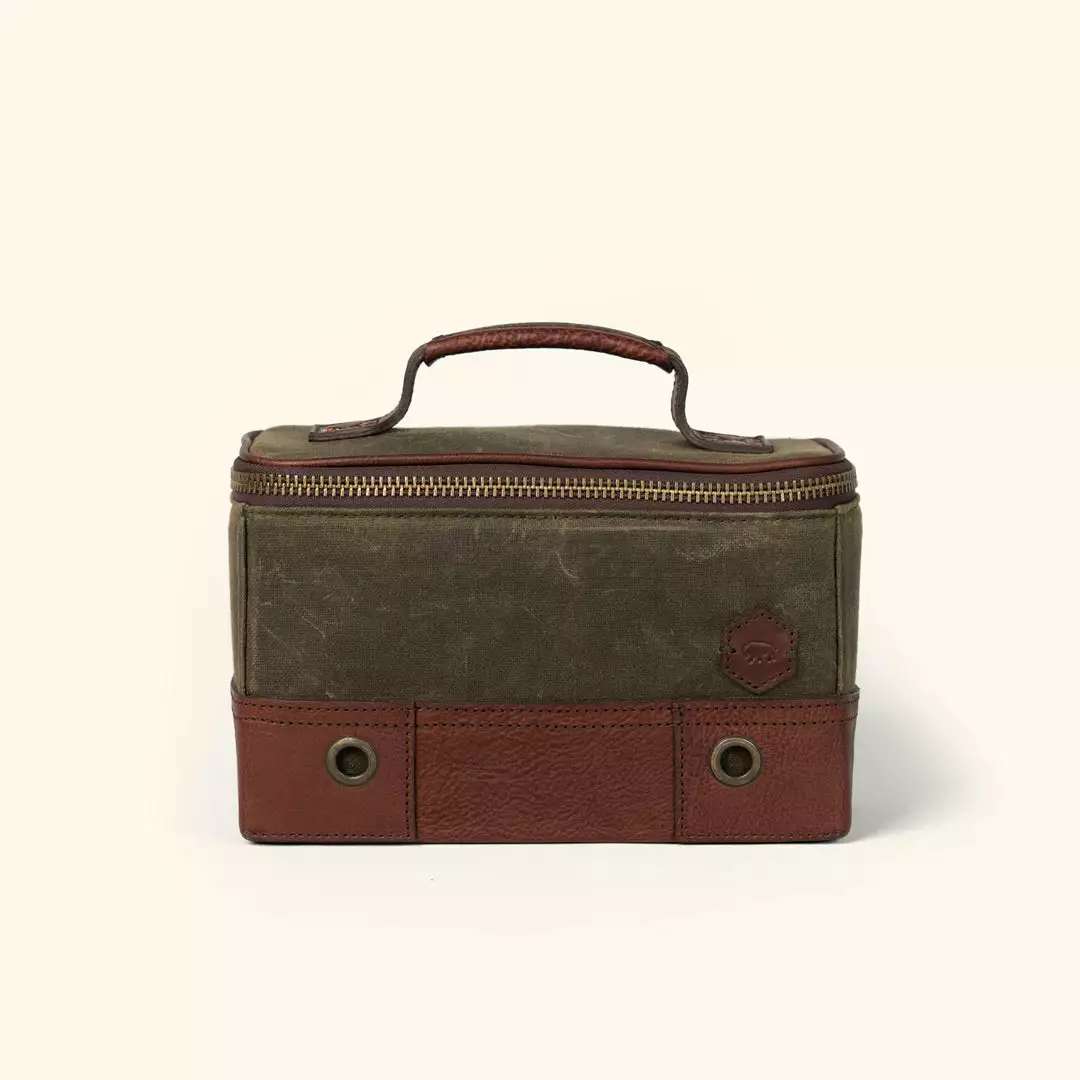 Buffalo Jackson Trading Co. Dakota Trap Shooting Bag | Waxed Canvas And Leather 3 Buffalo Jackson Trading Co. Dakota Trap Shooting Bag | Waxed Canvas And Leather