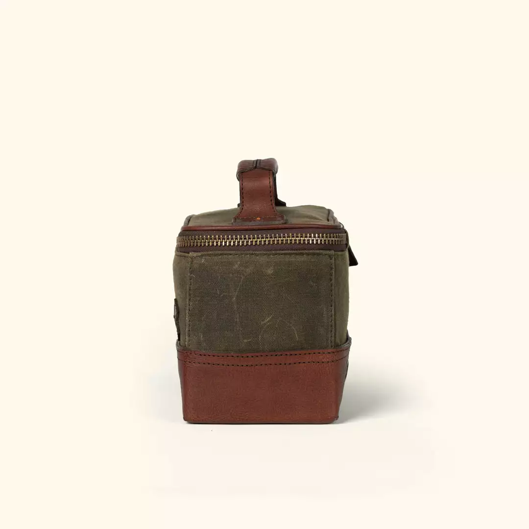 Buffalo Jackson Trading Co. Dakota Trap Shooting Bag | Waxed Canvas And Leather 8 Buffalo Jackson Trading Co. Dakota Trap Shooting Bag | Waxed Canvas And Leather