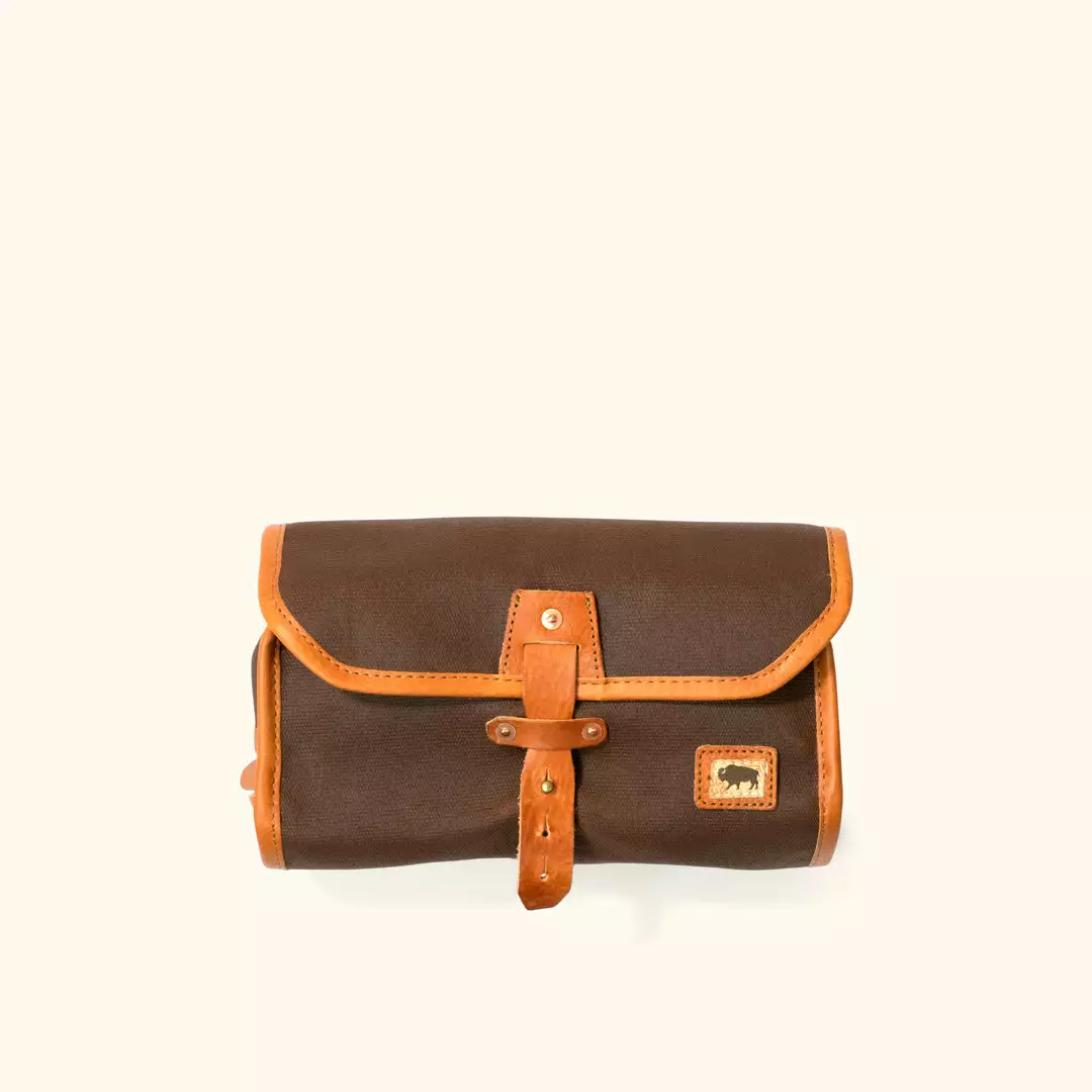 Buffalo Jackson Trading Co. Dakota Waxed Canvas Hanging Toiletry Bag/Dopp Kit | Russet Brown W/ Saddle Tan Leather 3 Buffalo Jackson Trading Co. Dakota Waxed Canvas Hanging Toiletry Bag/Dopp Kit | Russet Brown W/ Saddle Tan Leather