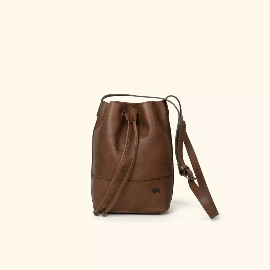 Buffalo Jackson Trading Co. Madison Leather Bucket Bag | Dark Hazelnut 3 Buffalo Jackson Trading Co. Madison Leather Bucket Bag | Dark Hazelnut