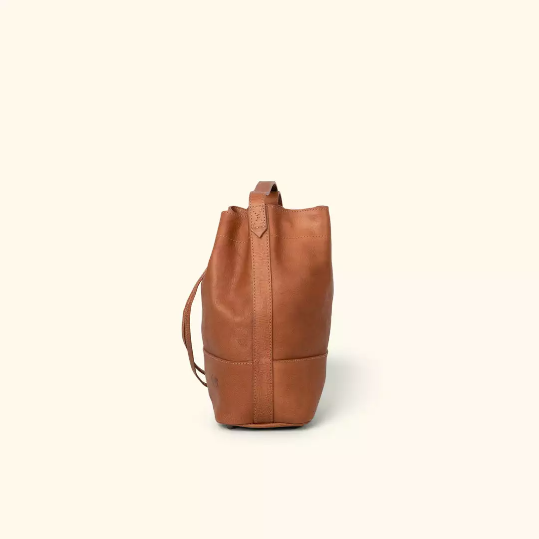 Buffalo Jackson Trading Co. Madison Leather Bucket Bag | Saddle Tan 5 Buffalo Jackson Trading Co. Madison Leather Bucket Bag | Saddle Tan
