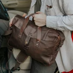 Buffalo Jackson Trading Co. Walker Leather Briefcase Bag | Vintage Oak Leather Briefcases 17 Buffalo Jackson Trading Co. Walker Leather Briefcase Bag | Vintage Oak Leather Briefcases