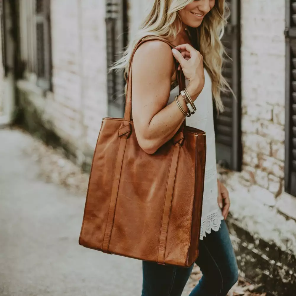 Buffalo Jackson Trading Co. Chelsea Leather Tote Bag | Honey Brown 9 Buffalo Jackson Trading Co. Chelsea Leather Tote Bag | Honey Brown