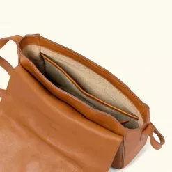 Buffalo Jackson Trading Co. Chelsea Leather Crossbody Purse | Honey Brown 23 Buffalo Jackson Trading Co. Chelsea Leather Crossbody Purse | Honey Brown