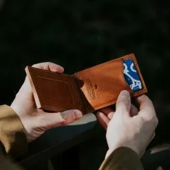 Buffalo Jackson Trading Co. Dakota Leather Magnetic Money Clip Bifold Wallet | Saddle Tan 13 Buffalo Jackson Trading Co. Dakota Leather Magnetic Money Clip Bifold Wallet | Saddle Tan