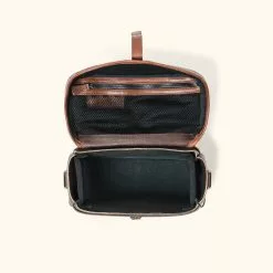 Buffalo Jackson Trading Co. Dakota Leather Camera Bag | Dark Hazelnut W/ Chestnut Brown 16 Buffalo Jackson Trading Co. Dakota Leather Camera Bag | Dark Hazelnut W/ Chestnut Brown