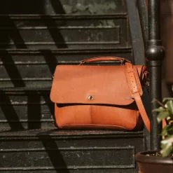 Buffalo Jackson Trading Co. Denver Leather Laptop Messenger Bag | Autumn Brown
