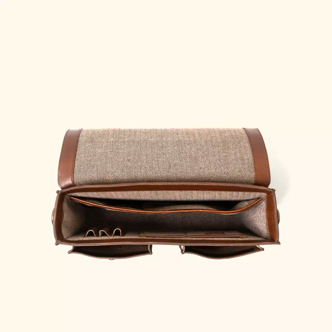 Buffalo Jackson Trading Co. Jefferson Messenger Bag | Elderwood 8 Buffalo Jackson Trading Co. Jefferson Messenger Bag | Elderwood