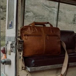 Buffalo Jackson Trading Co. Walker Leather Pilot Bag | Rustic Tan 19 Buffalo Jackson Trading Co. Walker Leather Pilot Bag | Rustic Tan