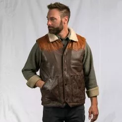 Buffalo Jackson Trading Co. Leather Jackets Jackson Leather Sherpa Vest | Tan & Brown 23 Buffalo Jackson Trading Co. Leather Jackets Jackson Leather Sherpa Vest | Tan & Brown