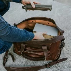 Buffalo Jackson Trading Co. Dakota Leather Weekend Bag | Chestnut Brown W/ Dark Hazelnut 19 Buffalo Jackson Trading Co. Dakota Leather Weekend Bag | Chestnut Brown W/ Dark Hazelnut