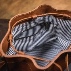 Buffalo Jackson Trading Co. Madison Leather Bucket Bag | Saddle Tan 21 Buffalo Jackson Trading Co. Madison Leather Bucket Bag | Saddle Tan