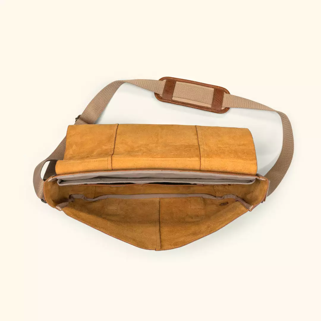 Buffalo Jackson Trading Co. Leather Messenger Bags Walker Leather Messenger Bag | Rustic Tan 7 Buffalo Jackson Trading Co. Leather Messenger Bags Walker Leather Messenger Bag | Rustic Tan