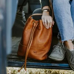 Buffalo Jackson Trading Co. Madison Leather Bucket Bag | Saddle Tan 26 Buffalo Jackson Trading Co. Madison Leather Bucket Bag | Saddle Tan