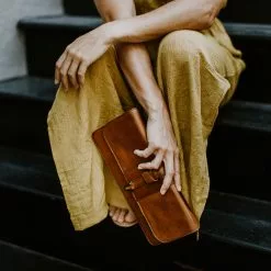 Buffalo Jackson Trading Co. Chelsea Leather Clutch | Honey Brown 19 Buffalo Jackson Trading Co. Chelsea Leather Clutch | Honey Brown