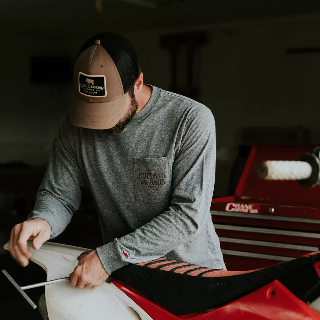 Buffalo Jackson Trading Co. Yosemite National Park L/S Tee | Vintage Gray 6 Buffalo Jackson Trading Co. Yosemite National Park L/S Tee | Vintage Gray